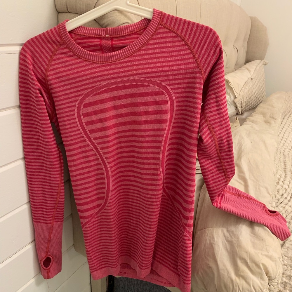 Lululemon LS shirt, gym pullover